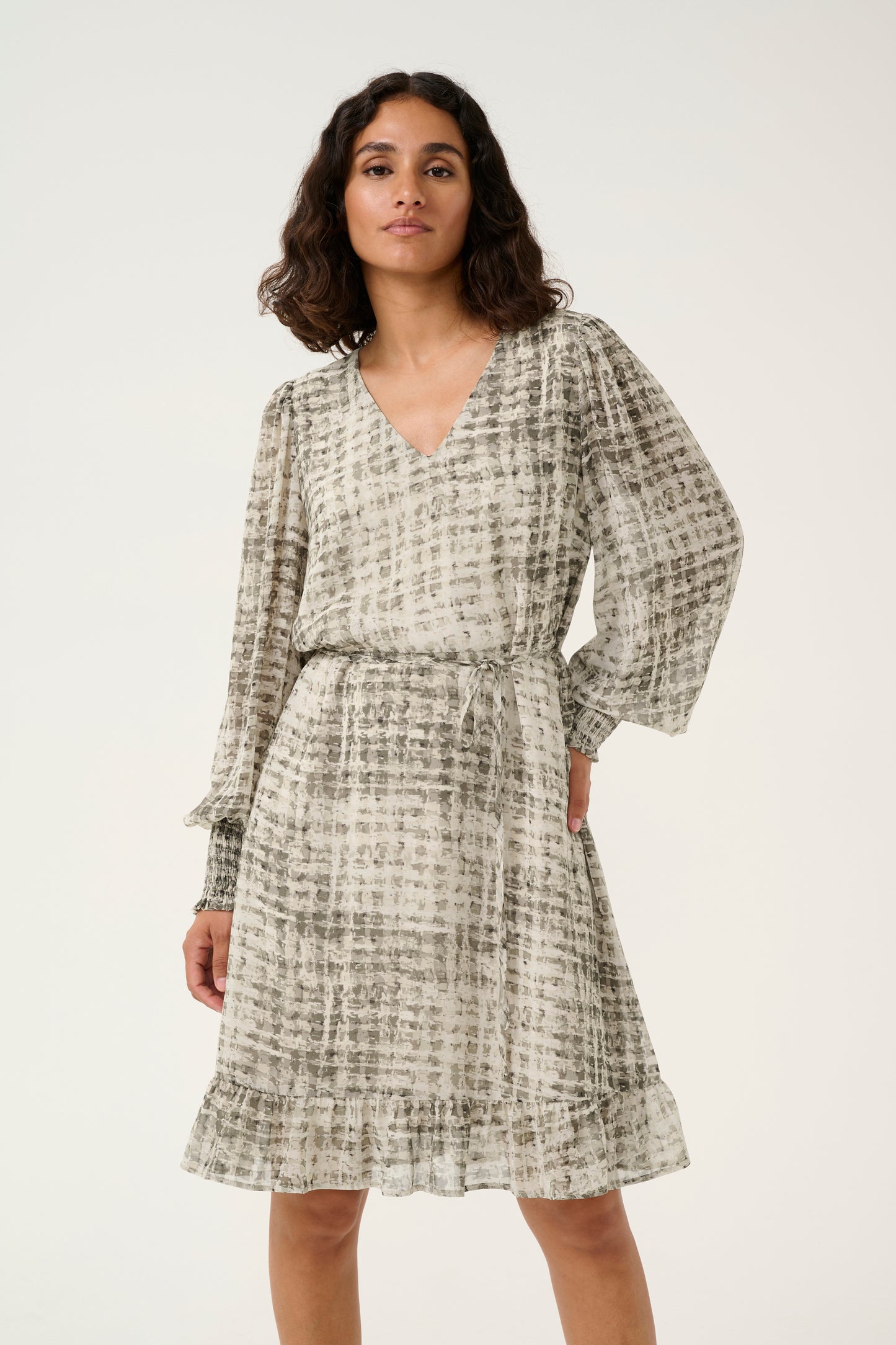 KAFFE TRINIKE DRESS IN GREY TEXTURE CHECK