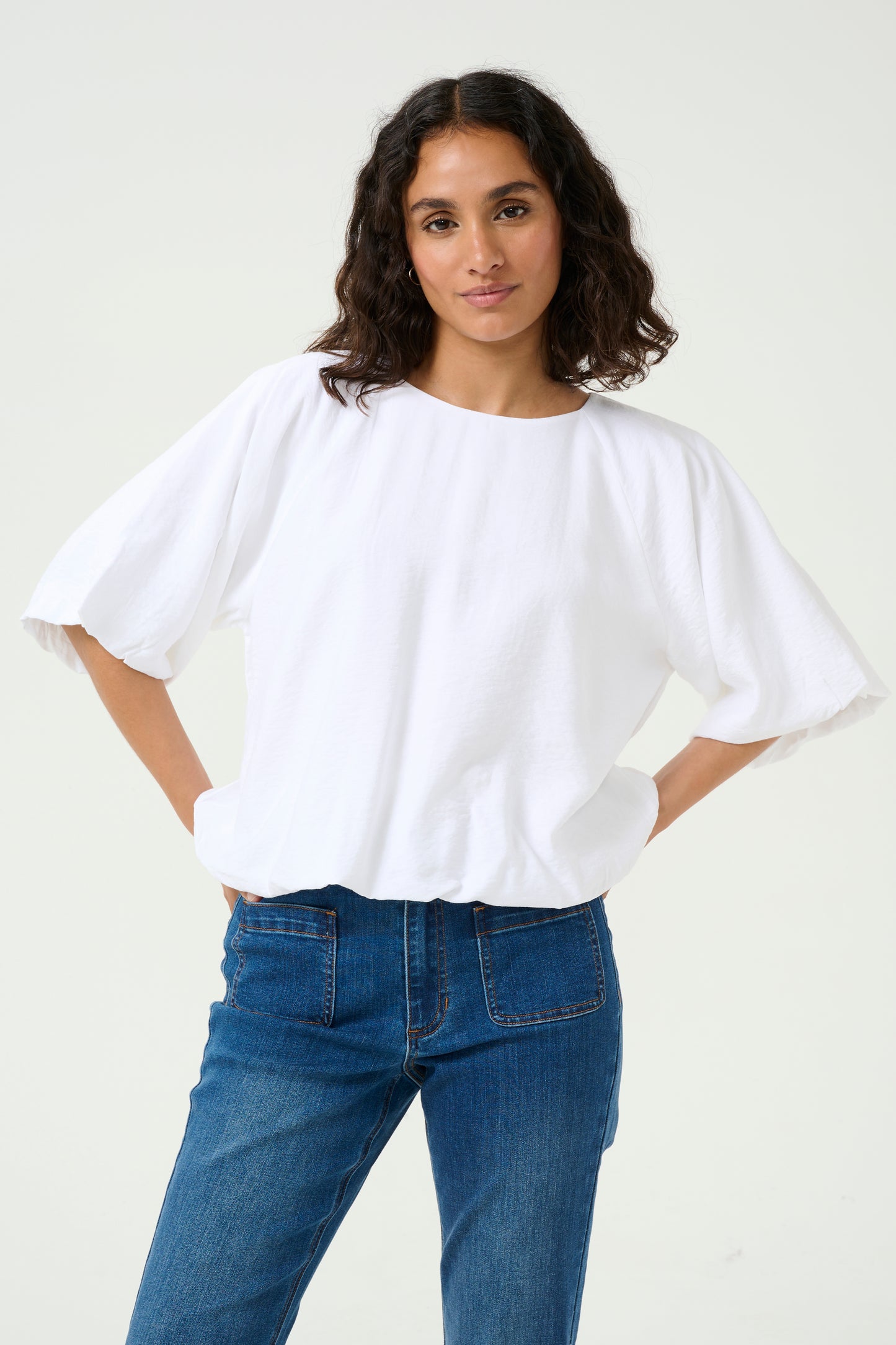 KAFFE GABBY BLOUSE IN OPTICAL WHITE