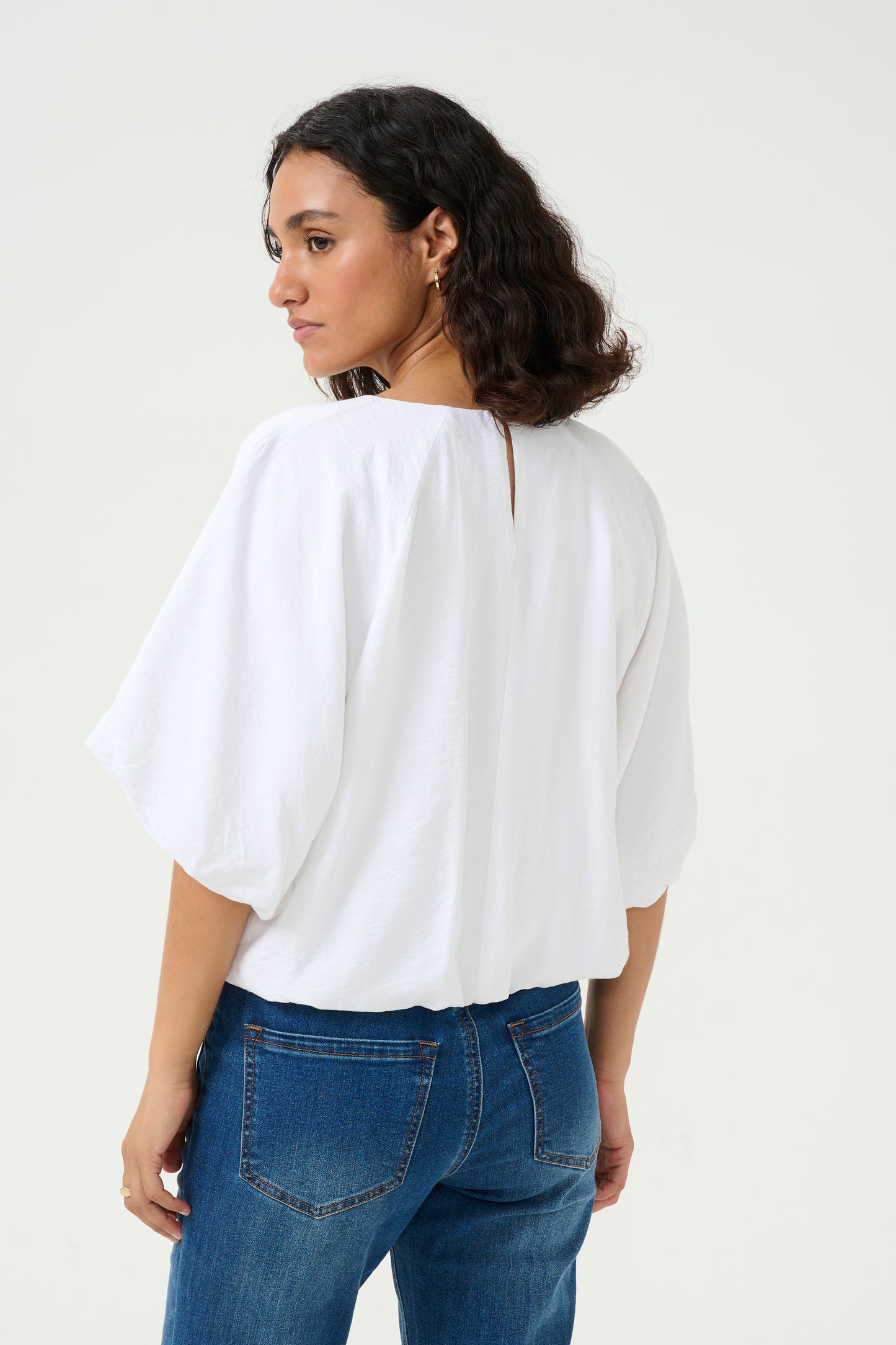 KAFFE GABBY BLOUSE IN OPTICAL WHITE