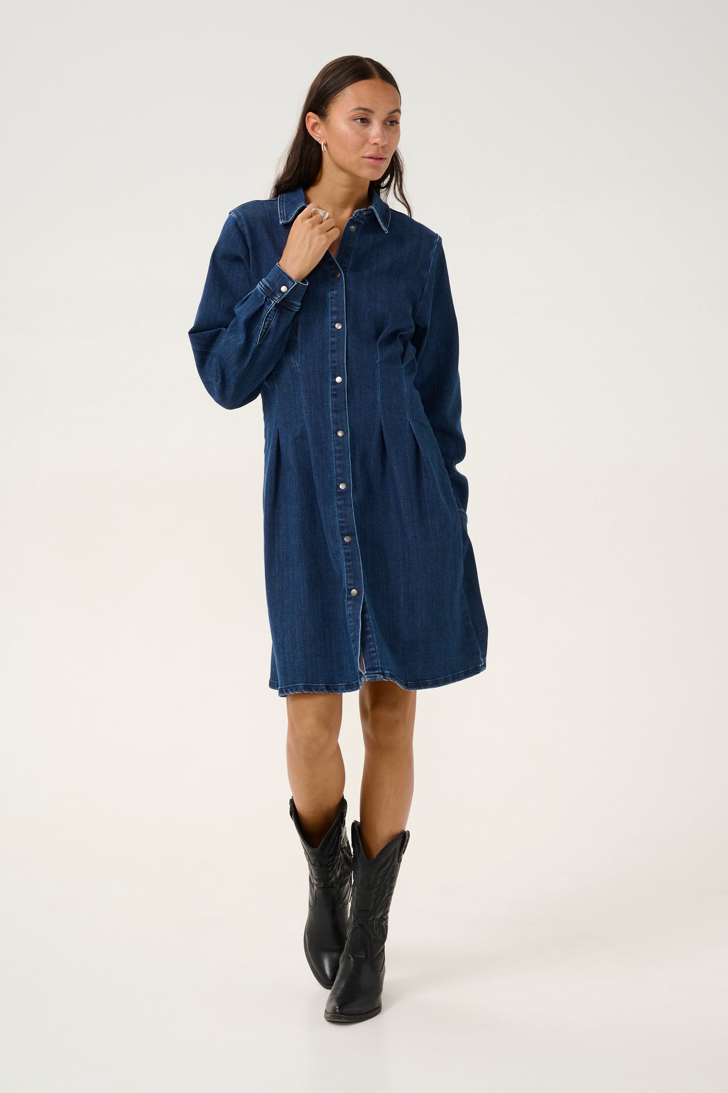 KAFFE LEA DRESS IN DARK BLUE DENIM