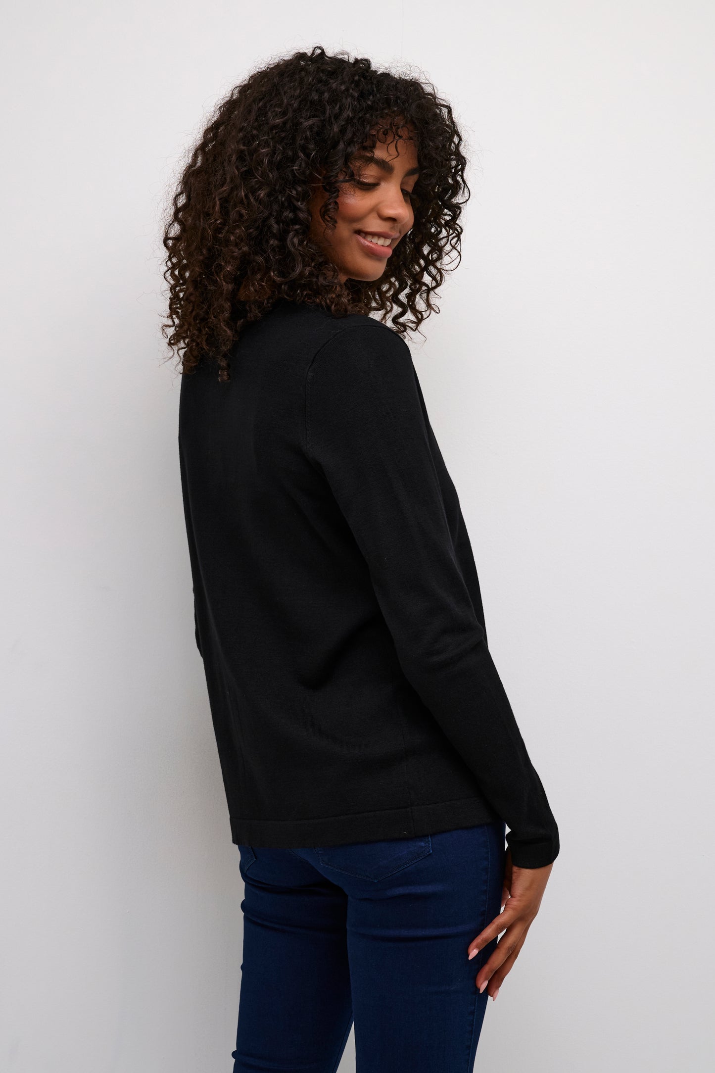 KAFFE FENIA ASTRID CARDIGAN IN BLACK DEEP