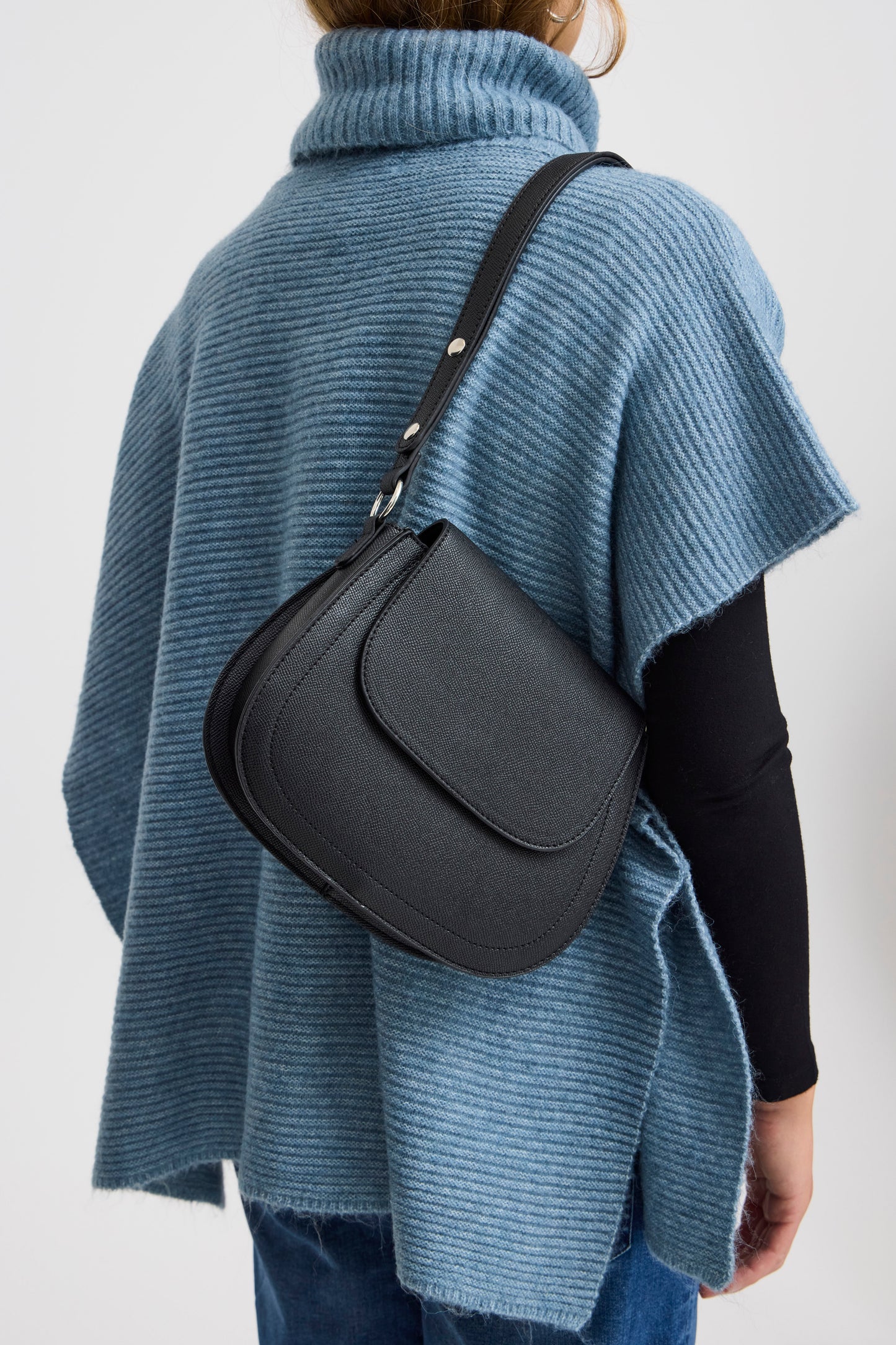 ICHI MARILEA BLACK SHOULDER BAG