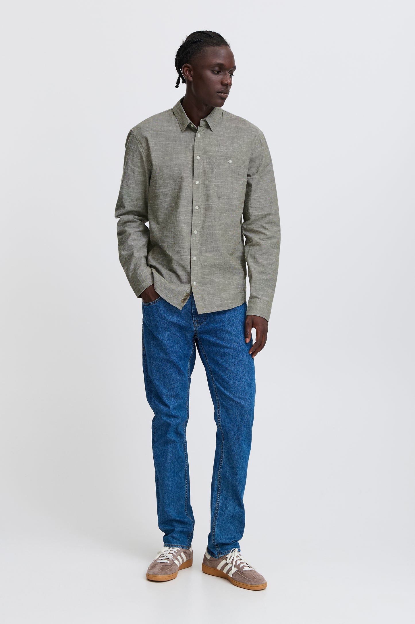 BLEND MEN'S ALDO LONG SLEEVE BUTTON SHIRT IN OLIVE NIGHT