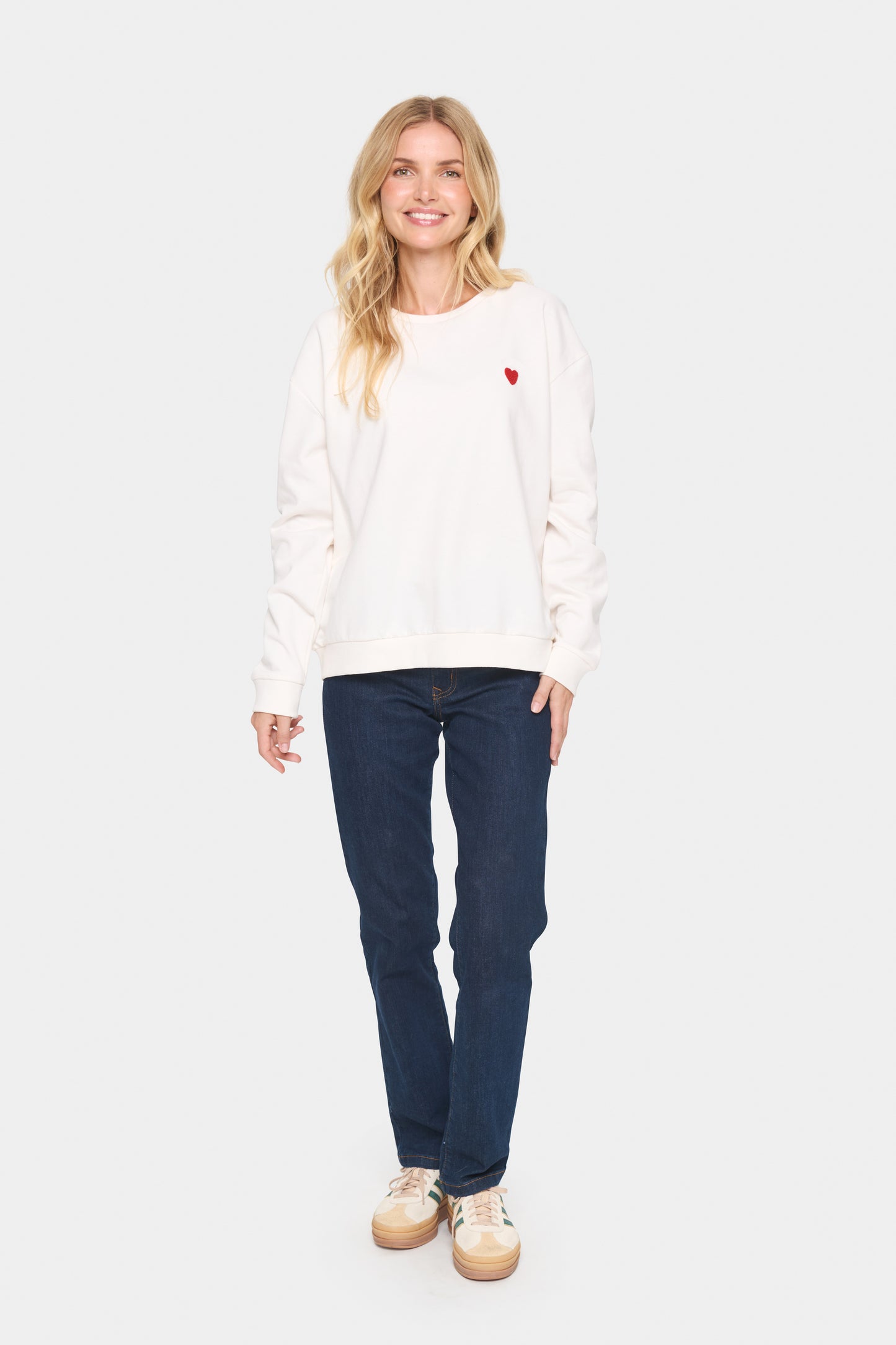 SAINT TROPEZ HANNIKA HEART SWEATSHIRT