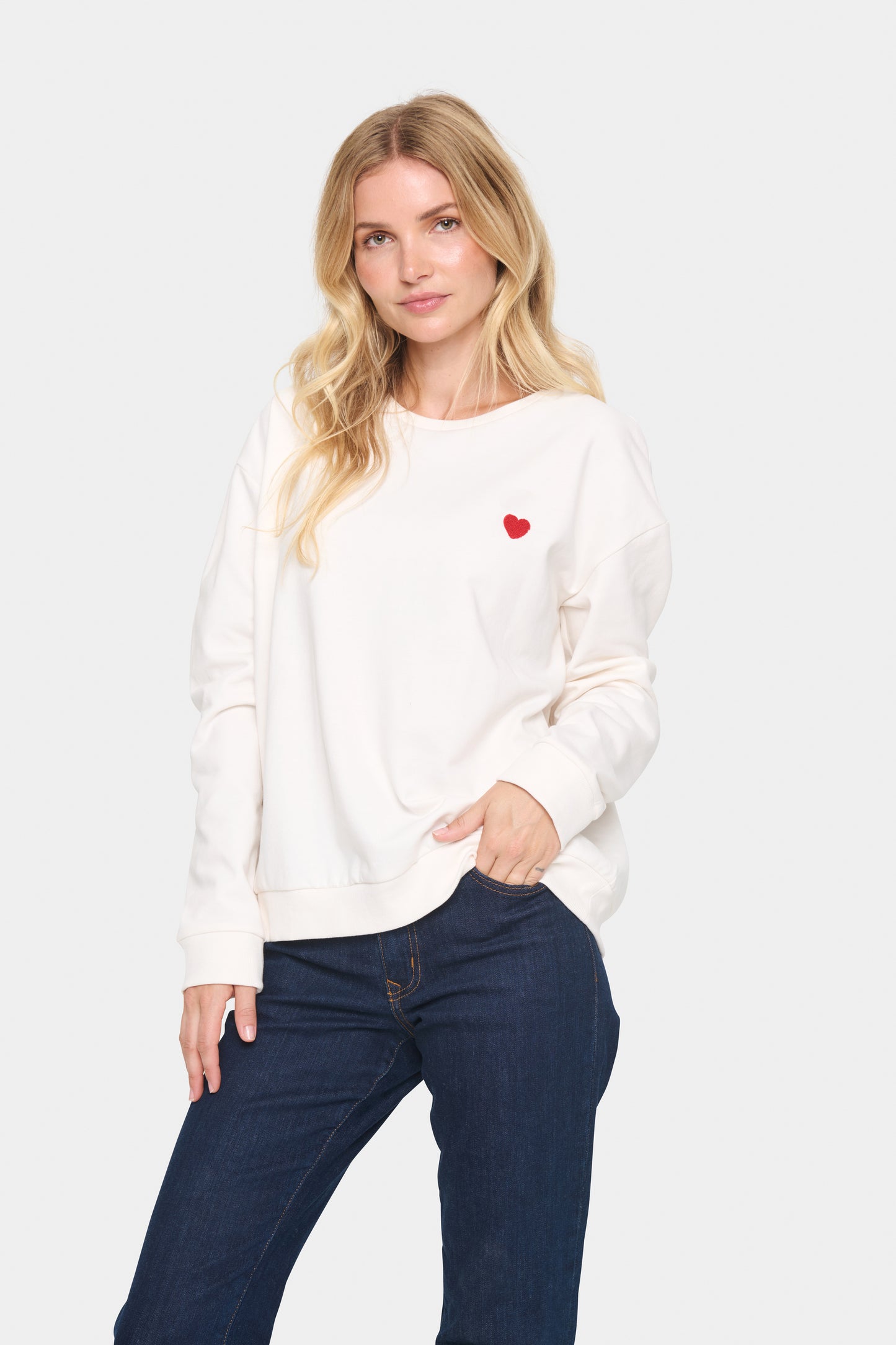 SAINT TROPEZ HANNIKA HEART SWEATSHIRT