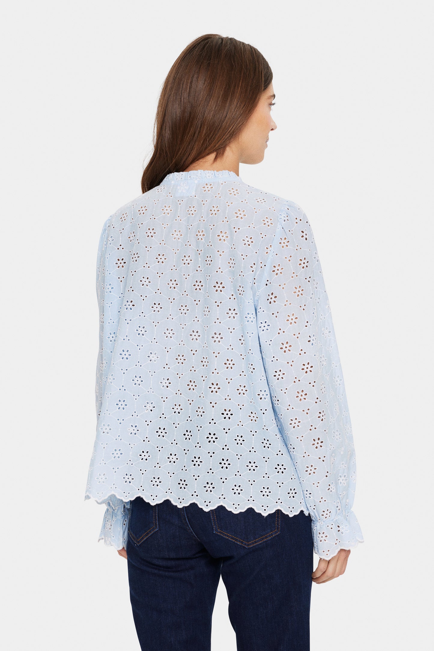 SAINT TROPEZ IVETA BLOUSE IN CHAMBRAY BLUE