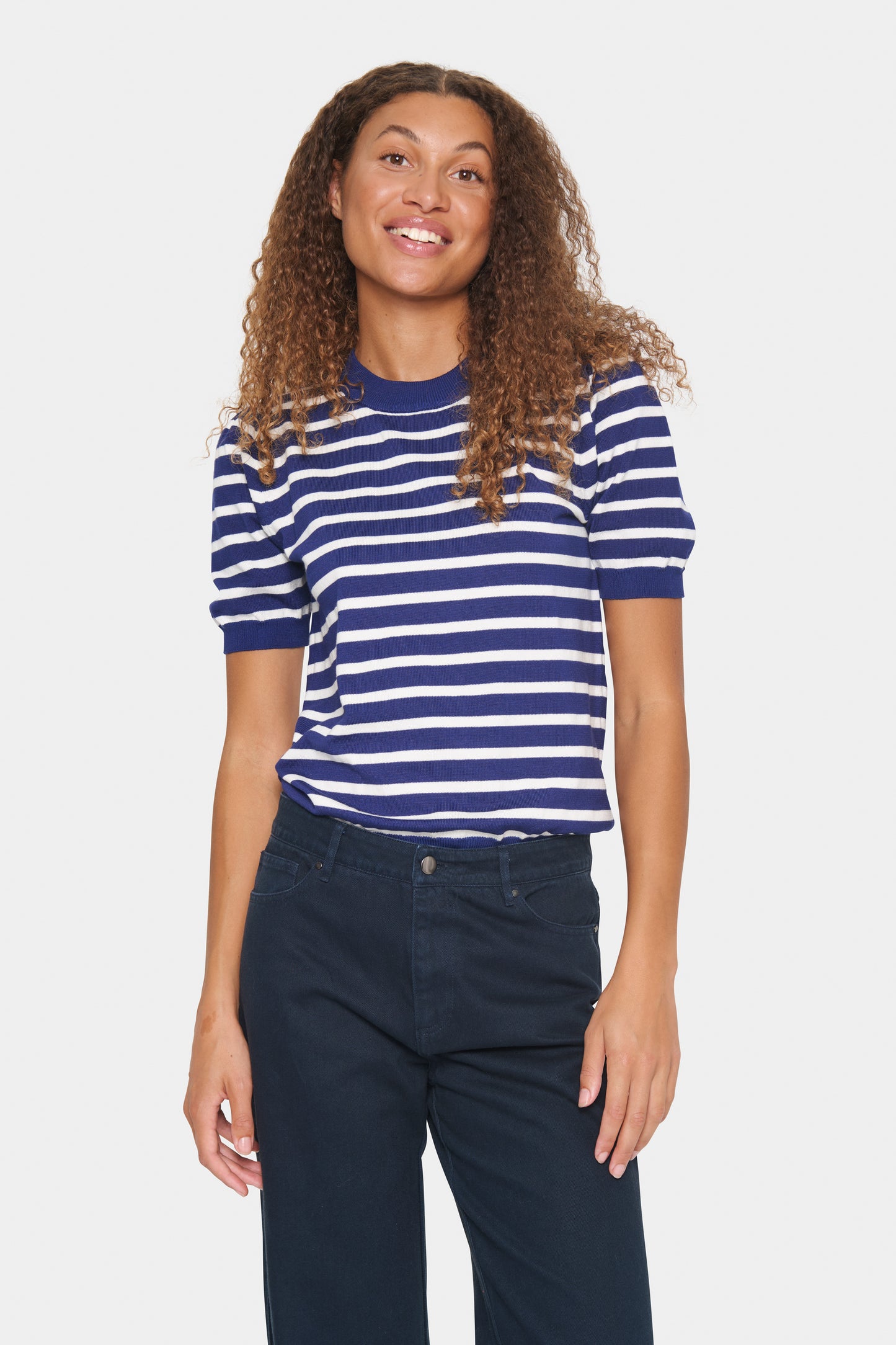 SAINT TROPEZ MILA SHORT SLEEVE STRIPPED PULLOVER IN MIDNIGHT SAIL