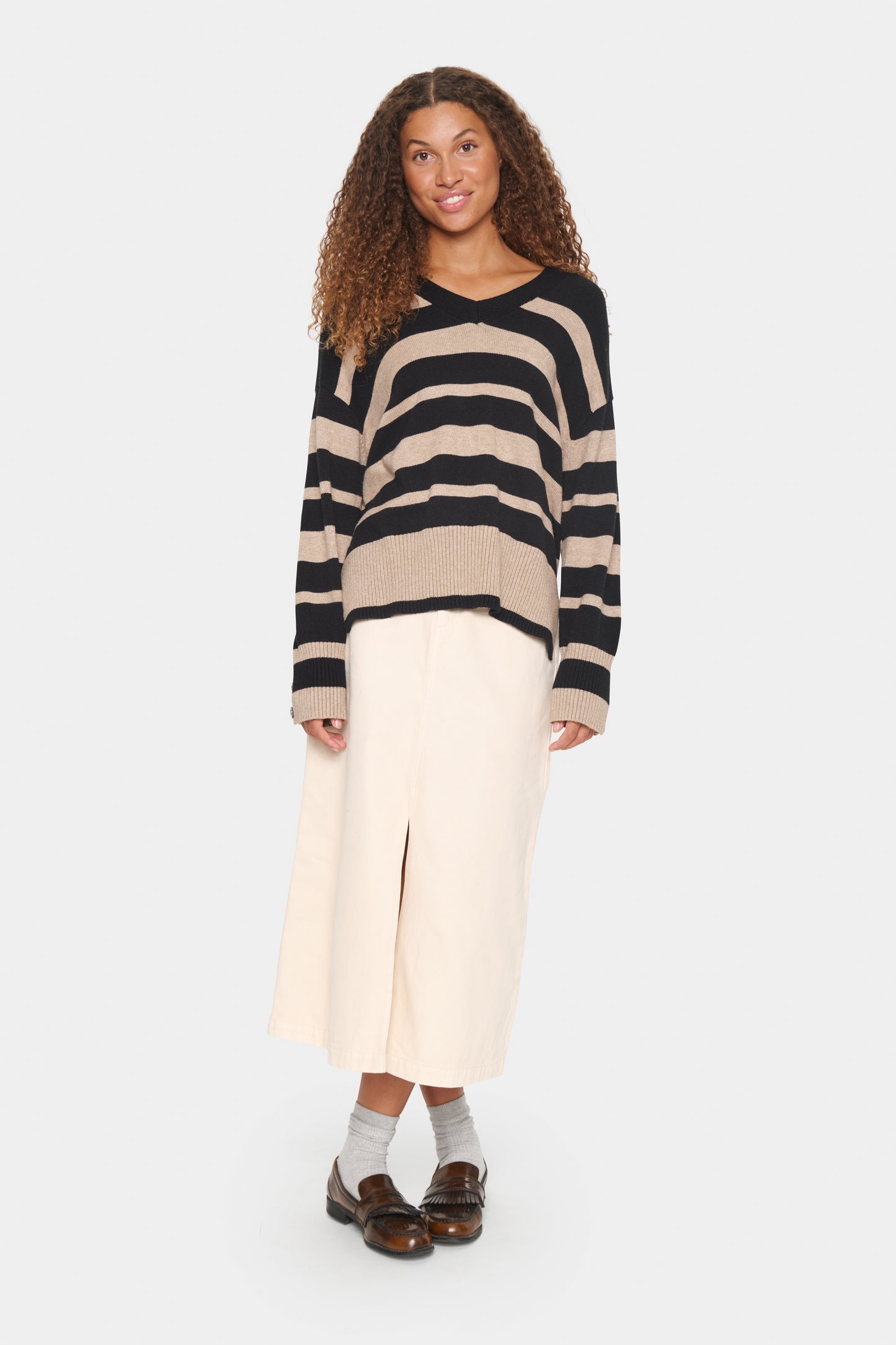 SAINT TROPEZ INETTE PULLOVER IN BLACK