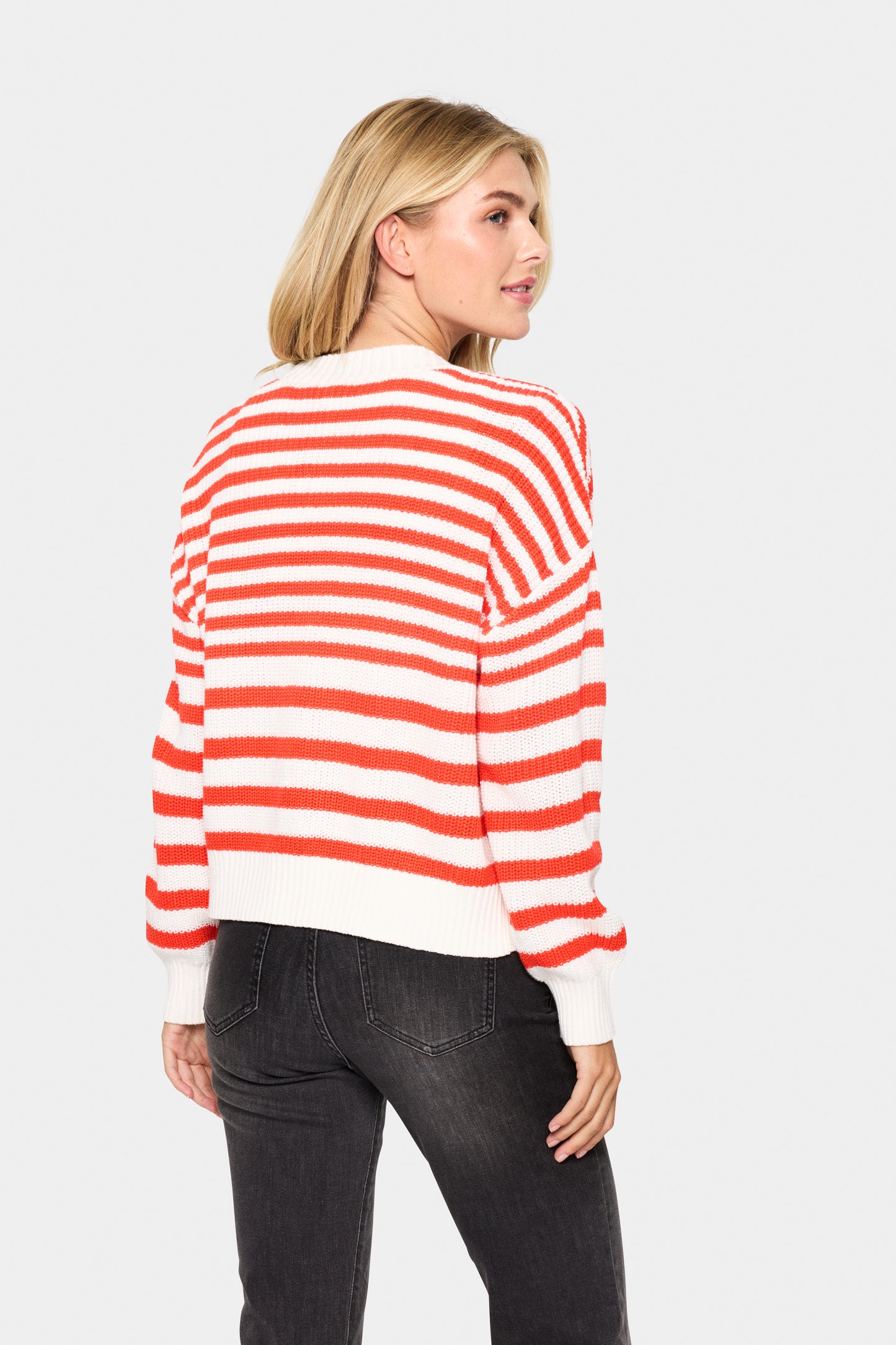 SAINT TROPEZ IBENMEI OPEN CARDIGAN IN FLAME SCARLET