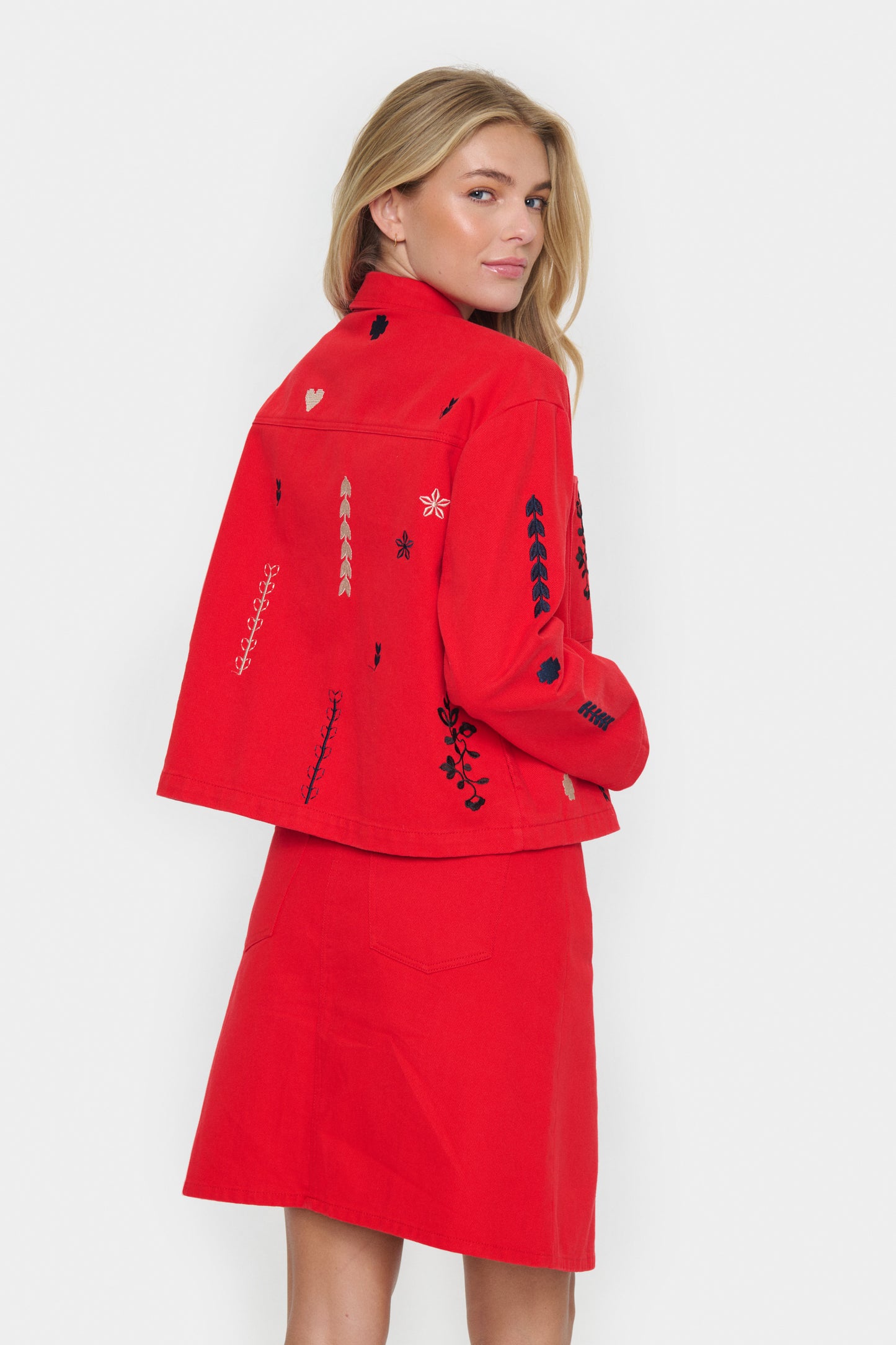 SAINT TROPEZ JEAN EMBROIDERED JACKET IN FLAME SCARLET