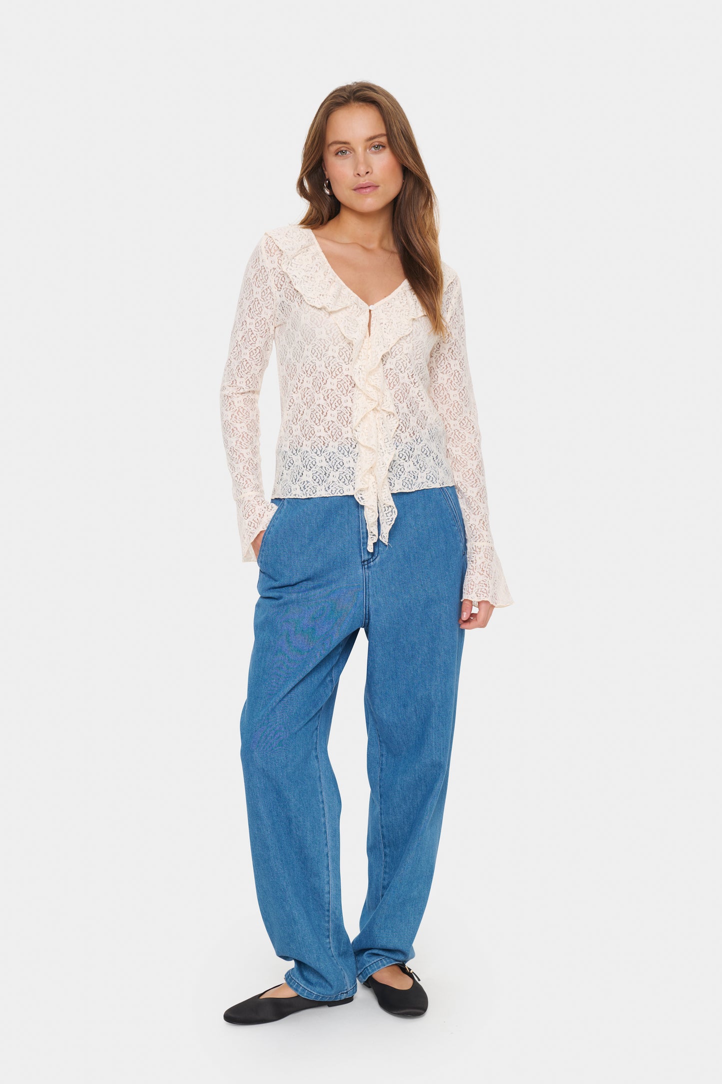 SAINT TROPEZ KATIA LACE BLOUSE IN ICE