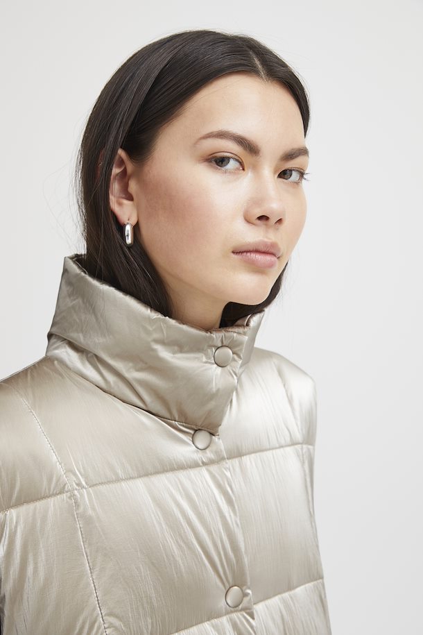 ICHI EZETTA PALE GOLD VEST