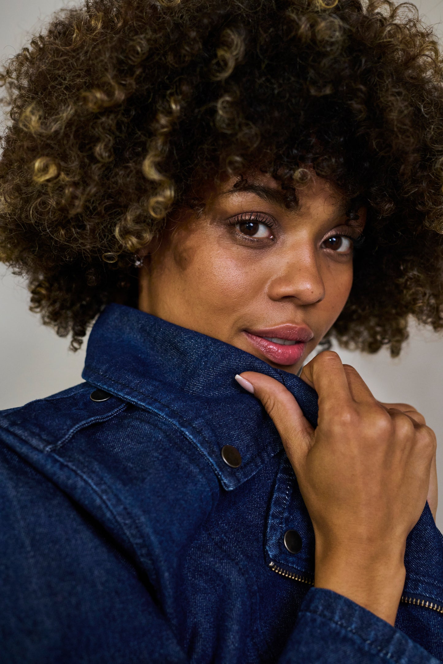 CULTURE BINK ROSELLE JACKET IN DARK BLUE WASH