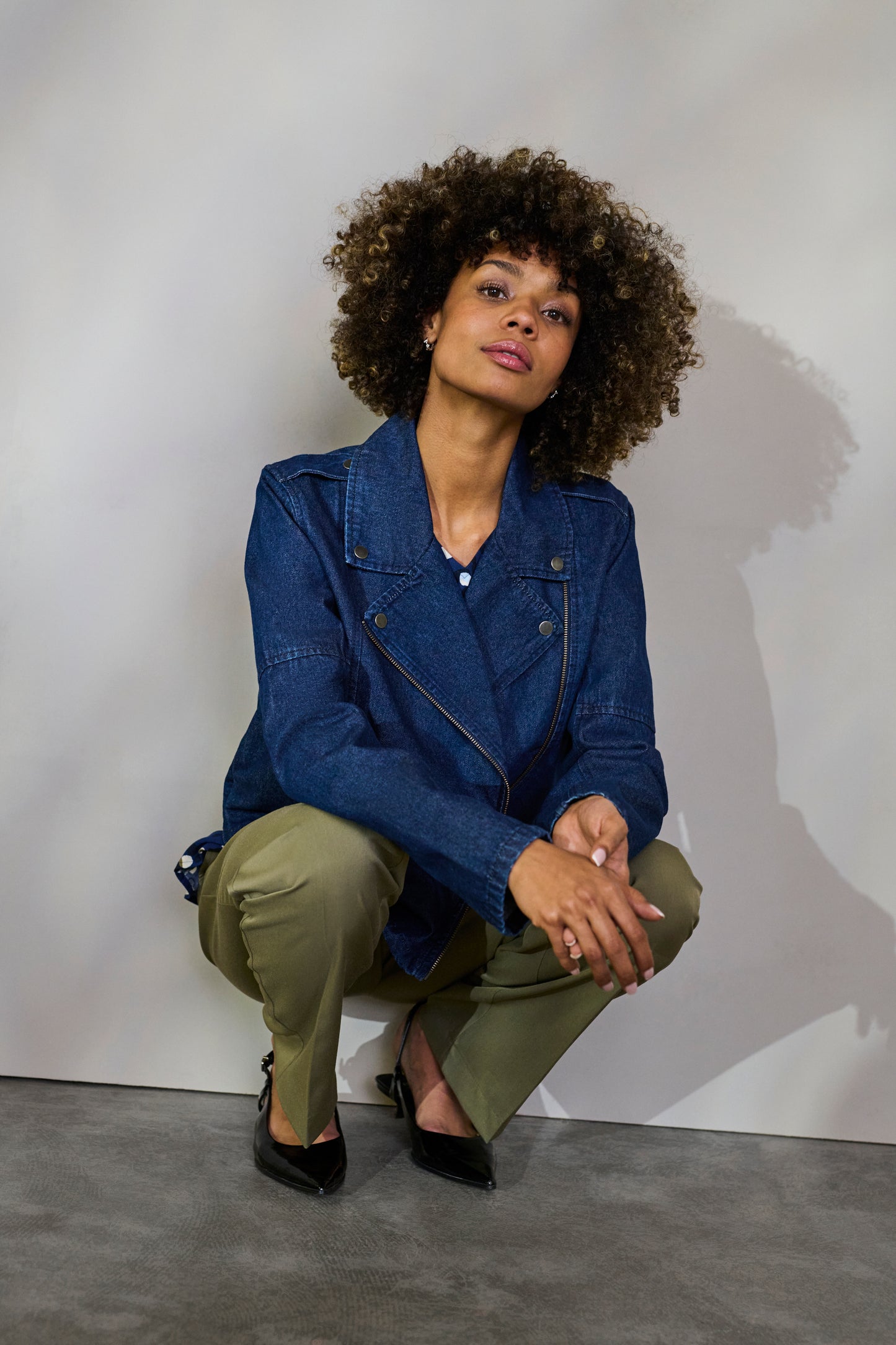CULTURE BINK ROSELLE JACKET IN DARK BLUE WASH