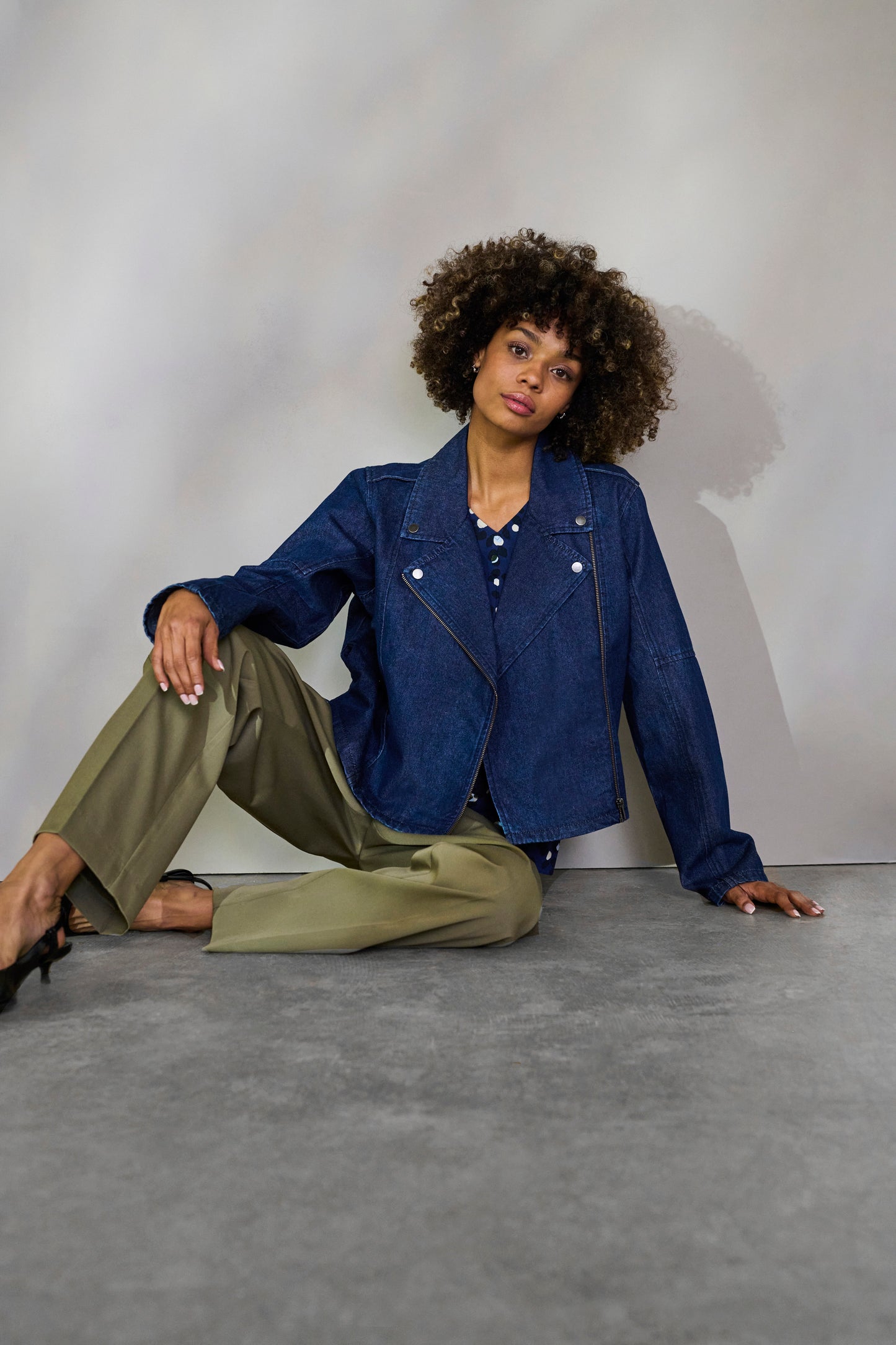 CULTURE BINK ROSELLE JACKET IN DARK BLUE WASH