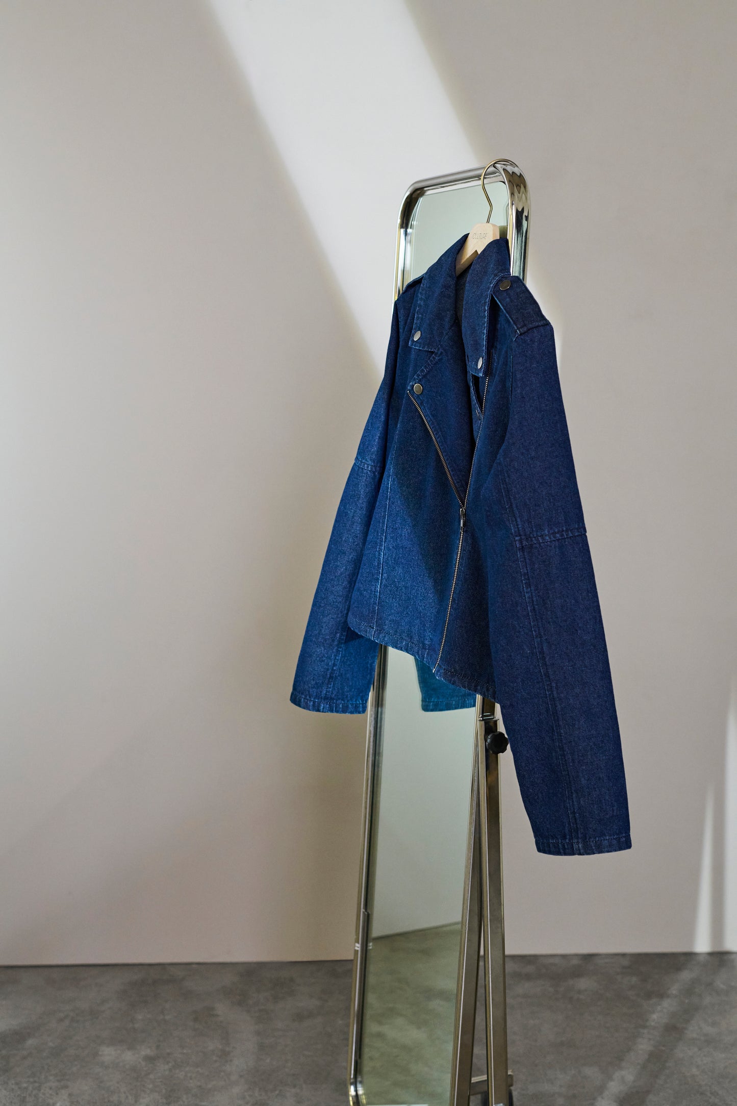 CULTURE BINK ROSELLE JACKET IN DARK BLUE WASH