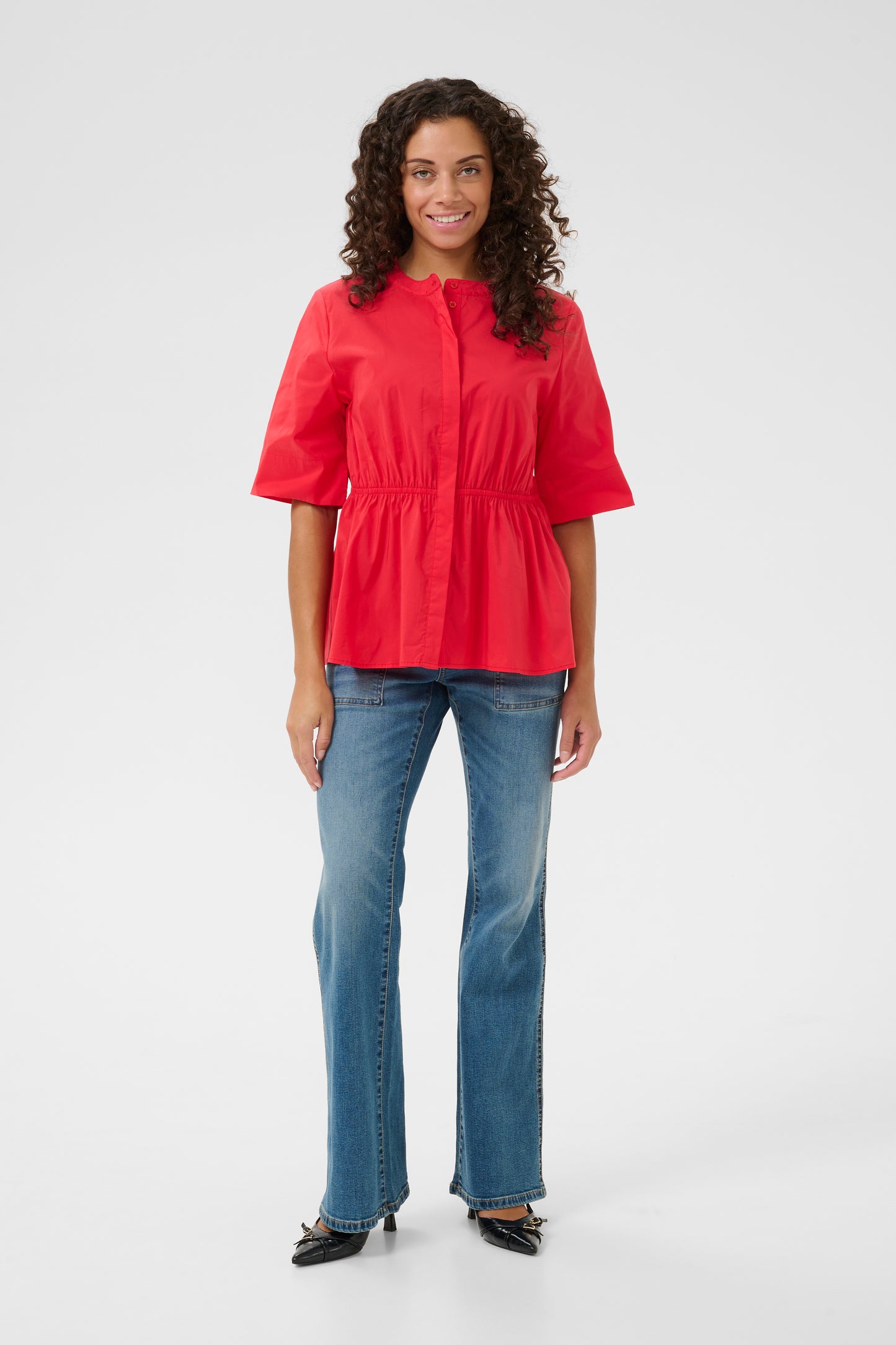CULTURE ZETA ANTOINETT SHORT SLEEVE SHIRT IN FIERY RED
