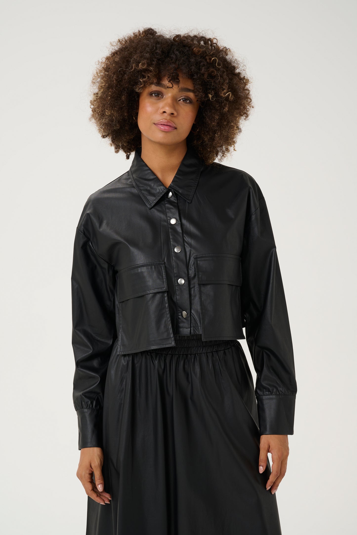 CULTURE ELMA CASSANDRA SHIRT IN BLACK
