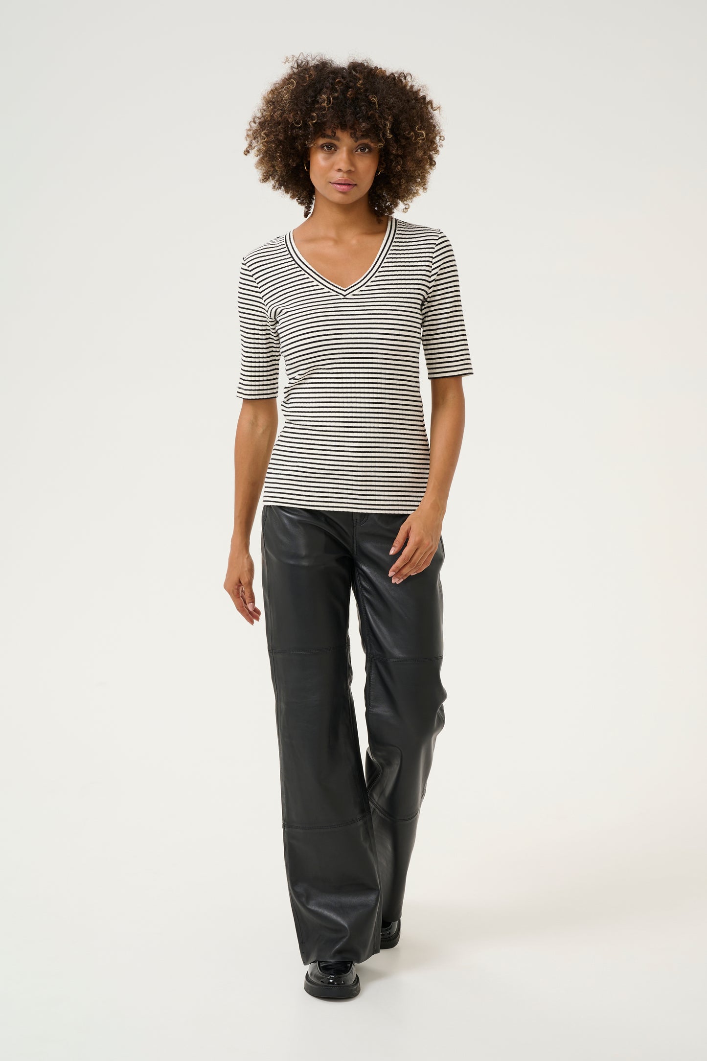 CULTURE TEA DOLLY SHORT SLEEVE T-SHIRT IN SPRING GARDENIA AND BLACK STRIPE