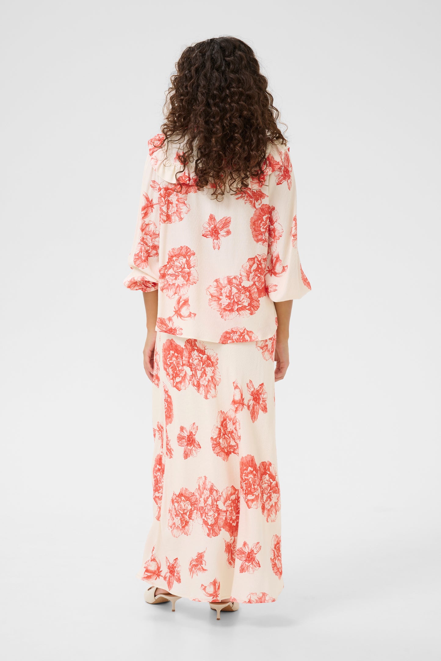 CULTURE ALEXA SHIRT IN OFFWHITE/RED FLOW