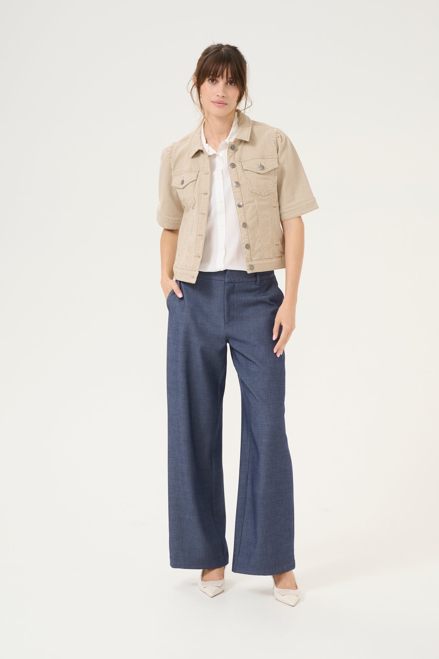 CULTURE MILKY SHORT SLEEVE JACKET IN DUNE/WHITE STRIPE