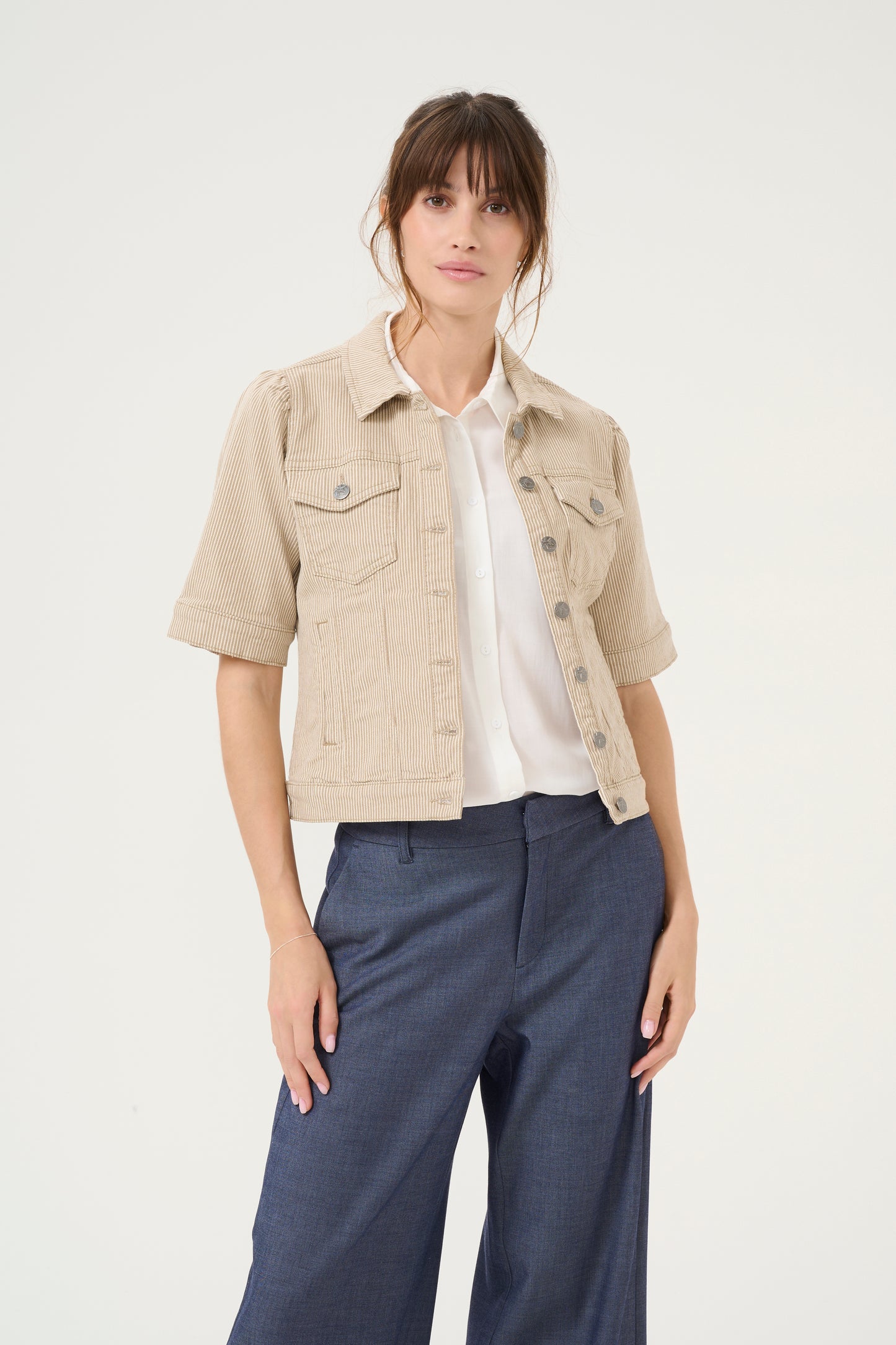 CULTURE MILKY SHORT SLEEVE JACKET IN DUNE/WHITE STRIPE