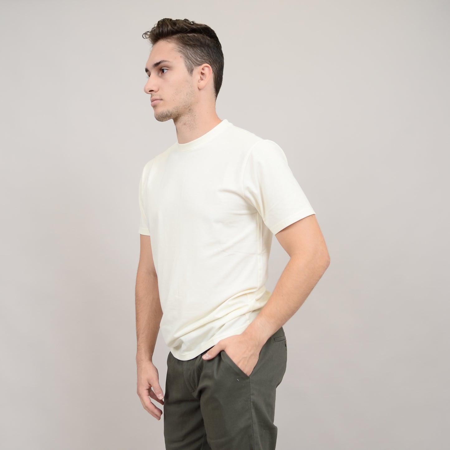 HEDGE MEN'S KNIT SHORT SLEEVED T-SHIRT IN IVORY