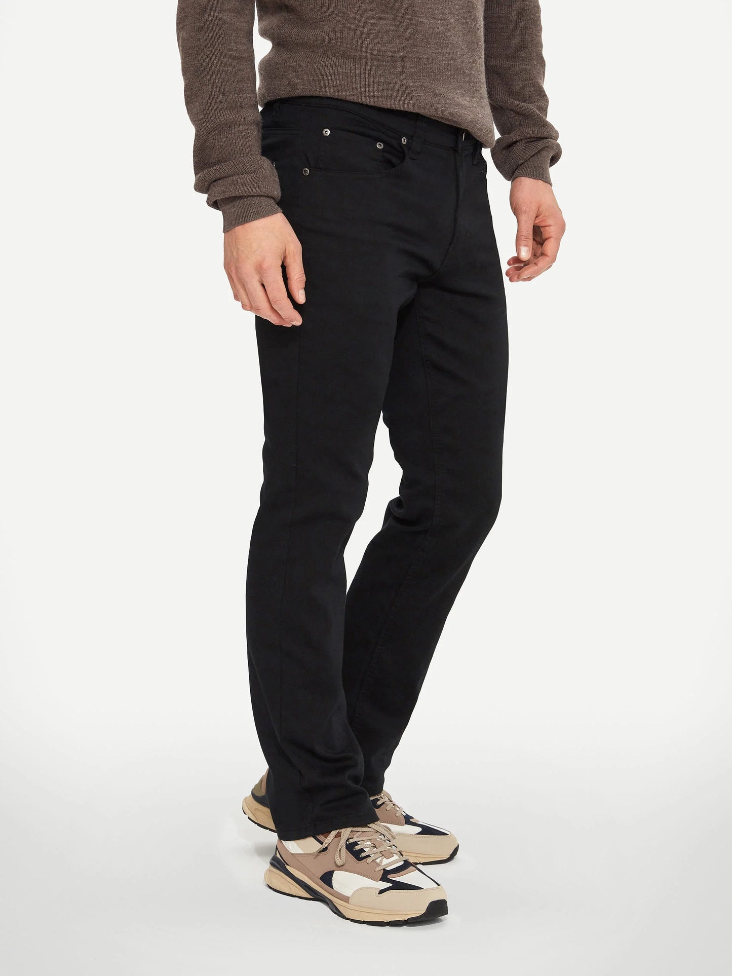 LOIS BRAD SLIM 5 POCKET PANT IN BLACK