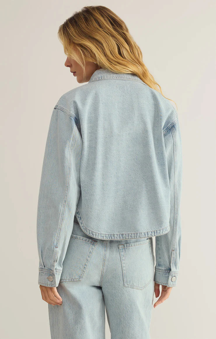 Z SUPPLY ALL DAY CROPPED DENIM JACKET IN FADED INDIGO