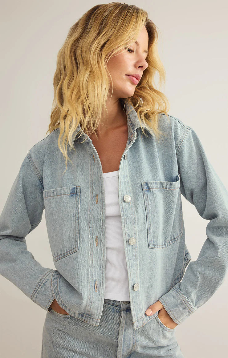 Z SUPPLY ALL DAY CROPPED DENIM JACKET IN FADED INDIGO