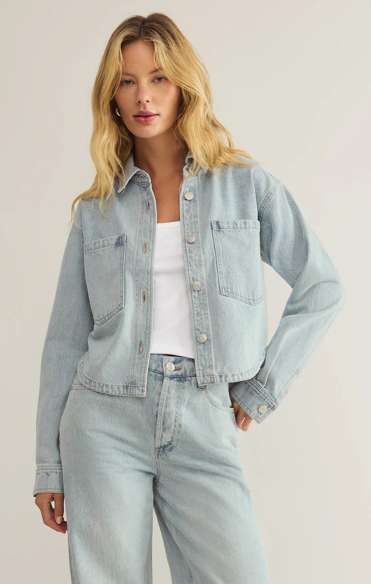 Z SUPPLY ALL DAY CROPPED DENIM JACKET IN FADED INDIGO