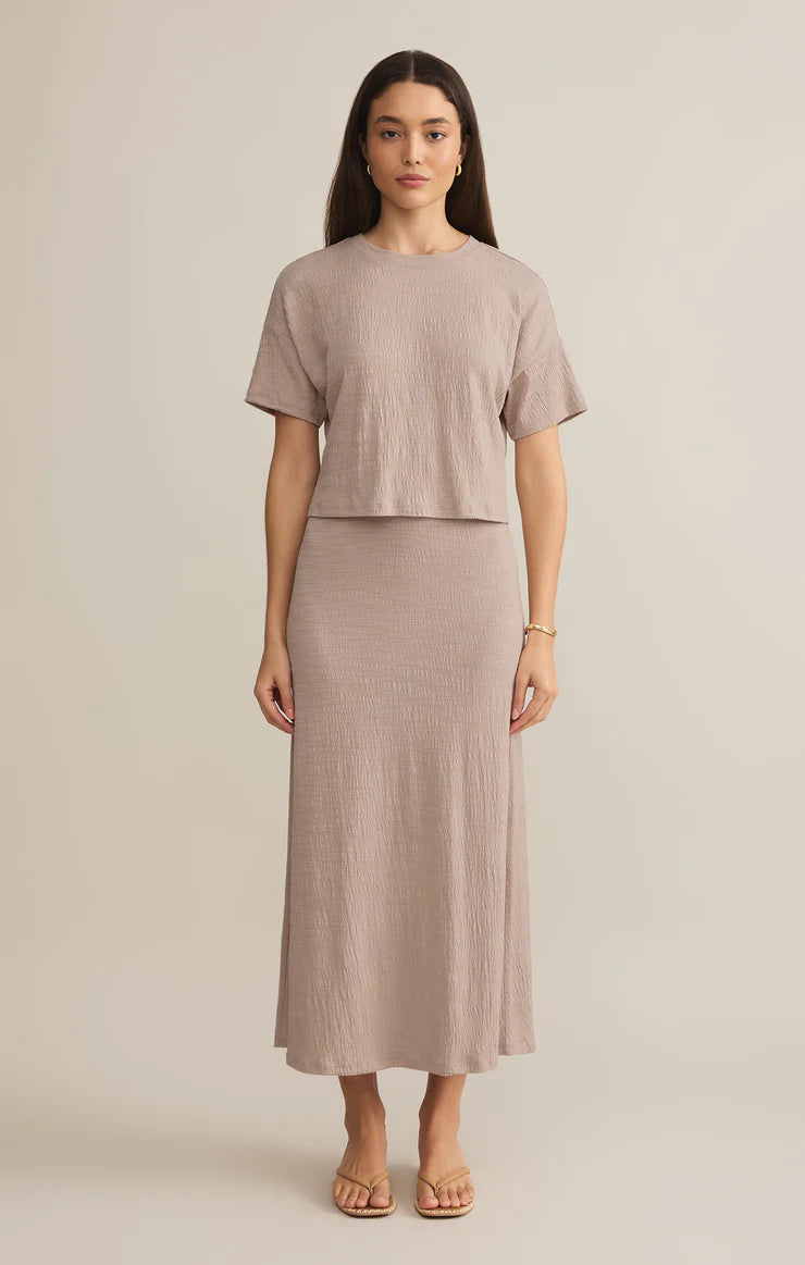 Z SUPPLY SWAY TEXTURED CROPPED TEE IN PARCHMENT