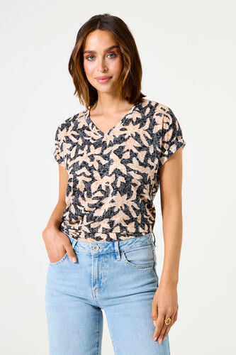 GARCIA PRINTED T-SHIRT IN BLACK AND BEIGE