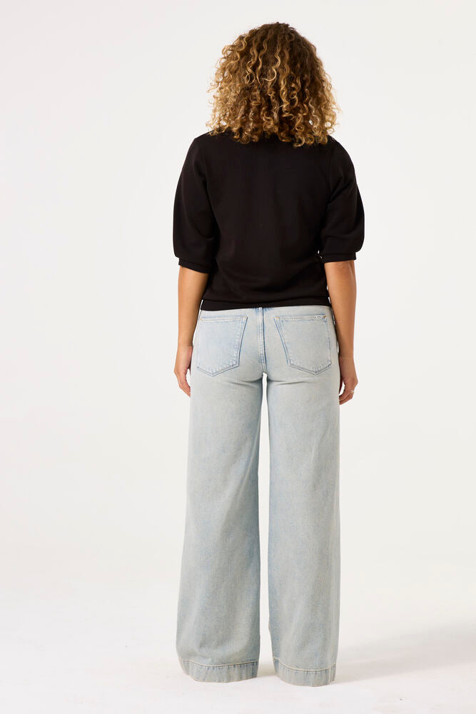 GARCIA 3/4 SLEEVE SWEATER IN BLACK