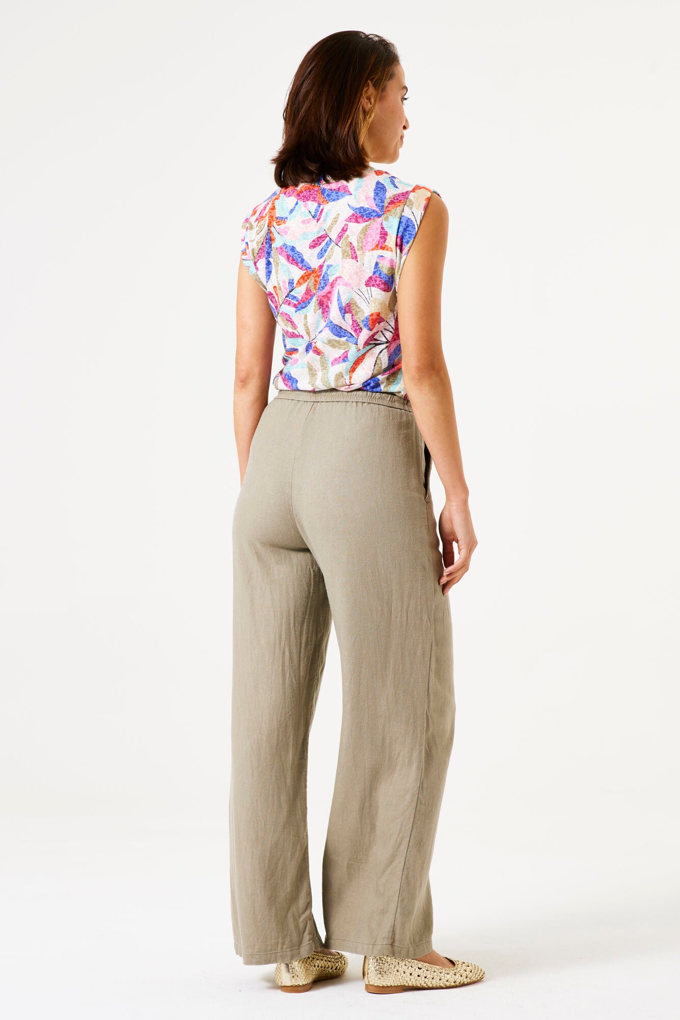 GARCIA PRINTED SHORT SLEEVE T-SHIRT WITH MULTI COLOURED PRINT