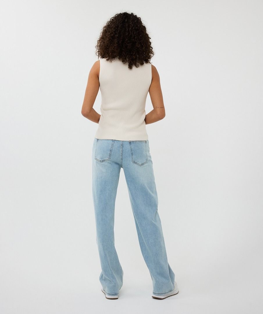 ESQUALO V/NECK TOP WITH BUTTONS IN SAND