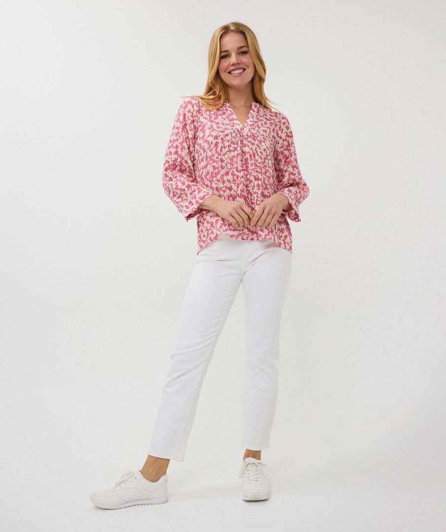 ESQUALO BLOUSE IN FLORAL RETREAT PRINT