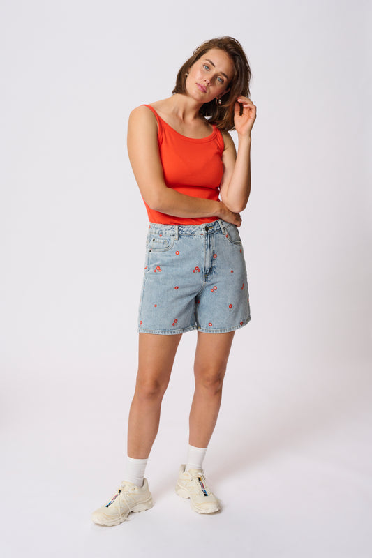 KAFFE BABETH SHORTS IN BLUE DENIM TEAL W/ RED EMBROIDERED FLOWERS