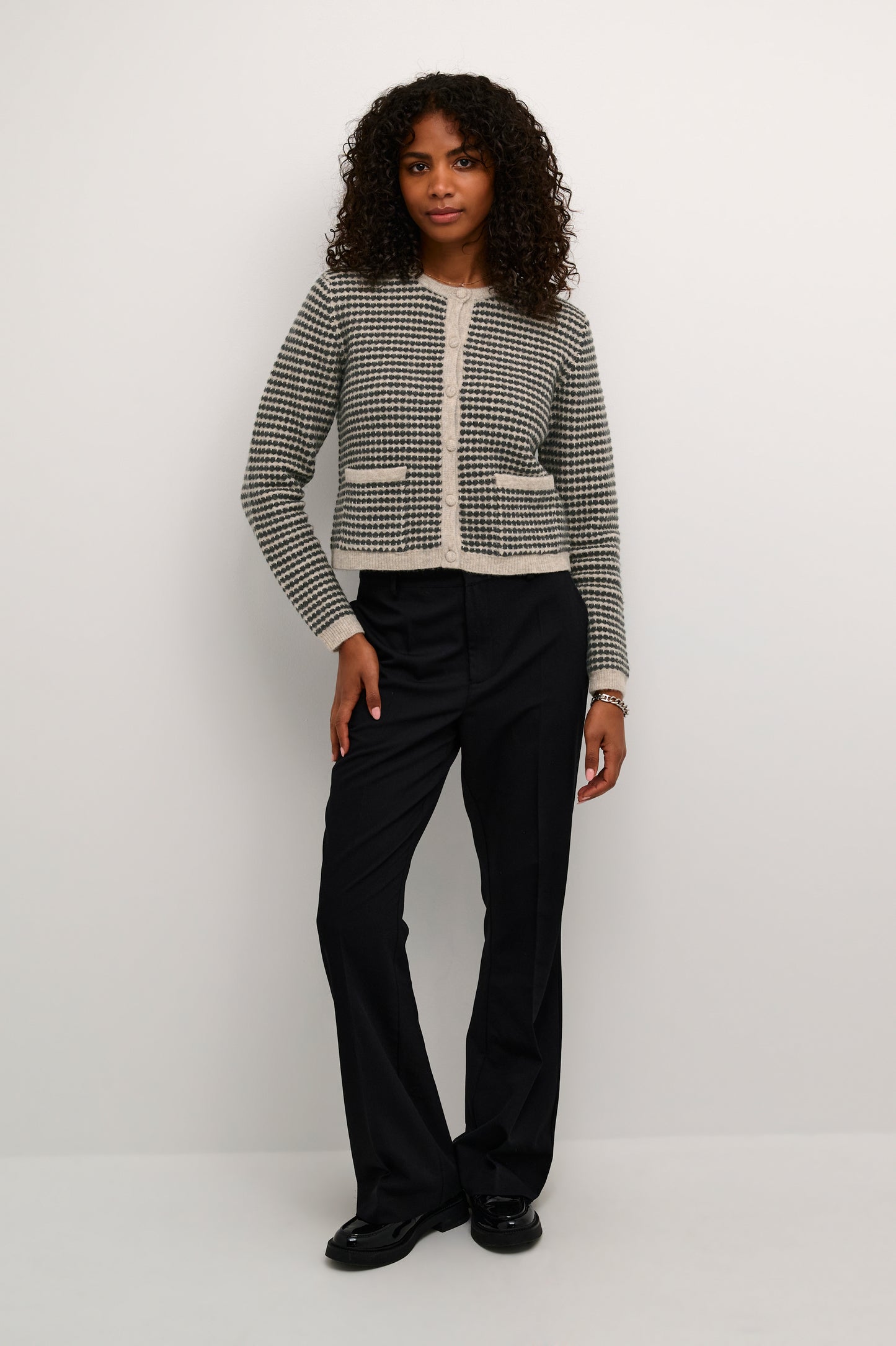 KAFFE ELLERY KNIT CARDIGAN IN FEATHER GRAY AND BLACK