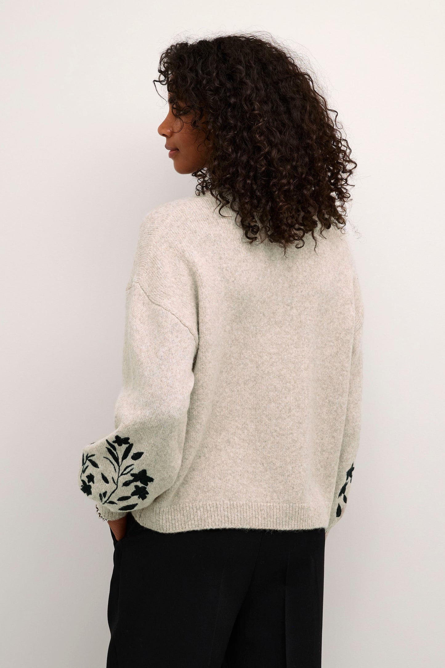 KAFFE LISETTE KNIT PULLOVER WITH SLEEVE PATTERN IN FEATHER GRAY MELANGE