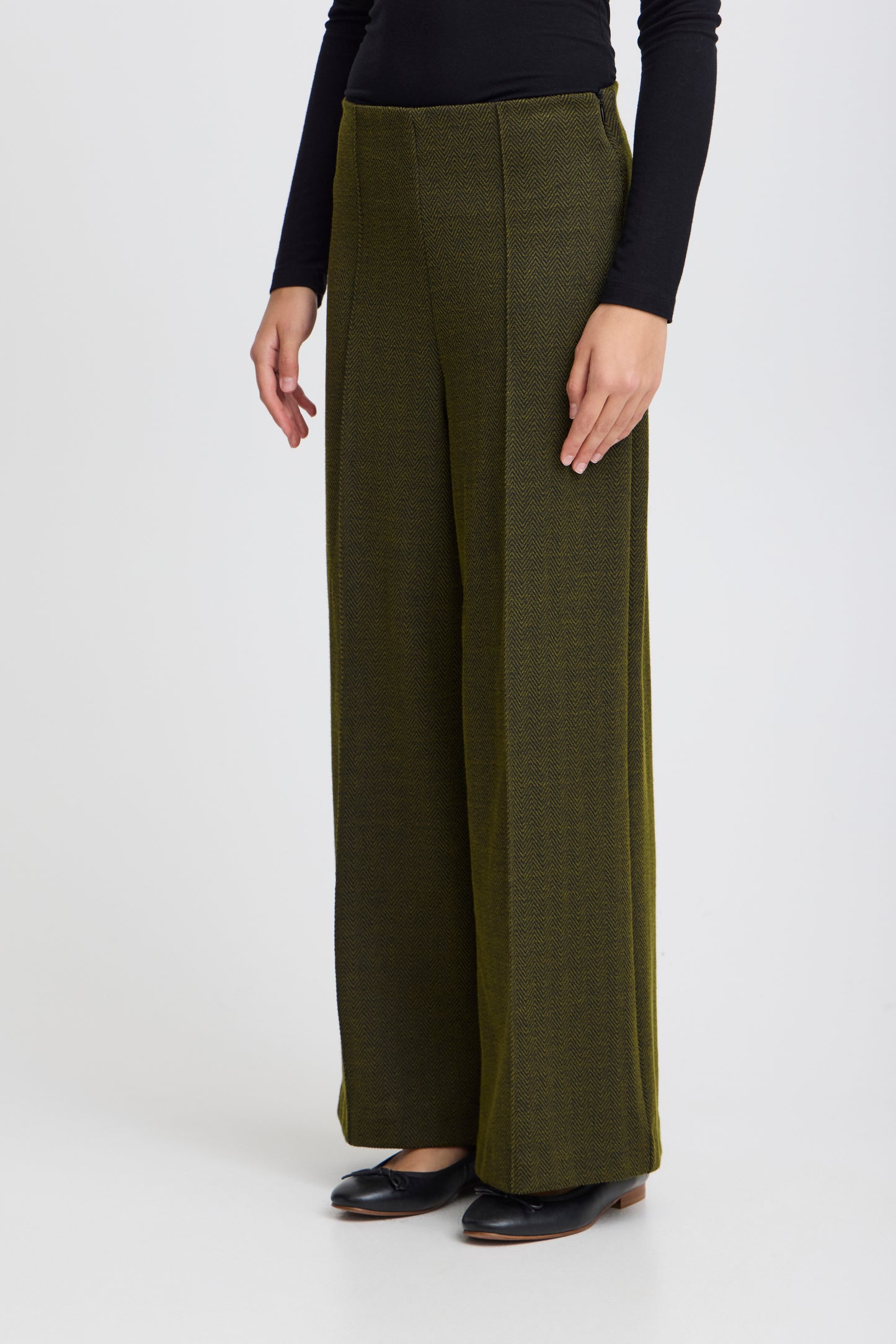 ICHI KATE BLACK LIZARD HARRINGBONE JACQUARD PANTS