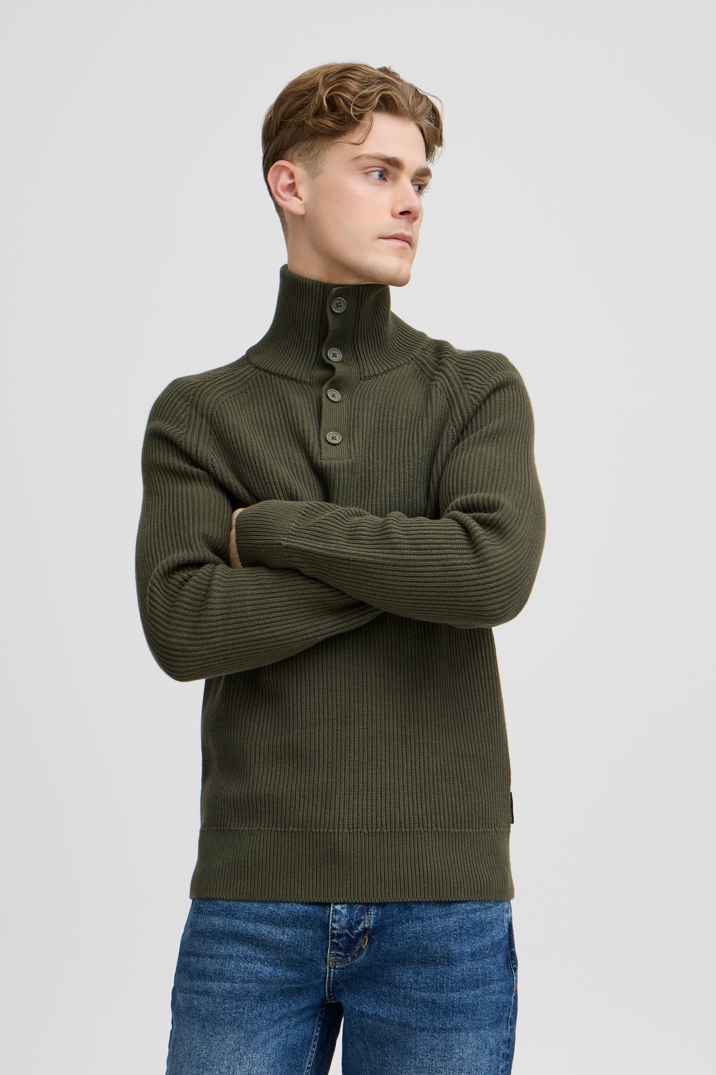 CASUAL FRIDAY MEN'S KRISTIAN RIBBED HIGH NECK KNIT SWEATER IN DEEP DEPTHS