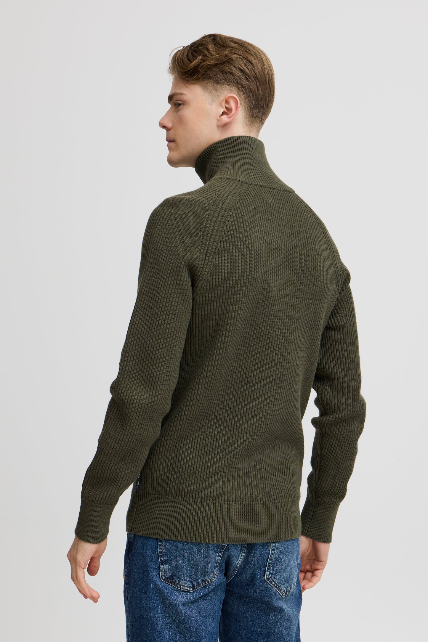 CASUAL FRIDAY MEN'S KRISTIAN RIBBED HIGH NECK KNIT SWEATER IN DEEP DEPTHS
