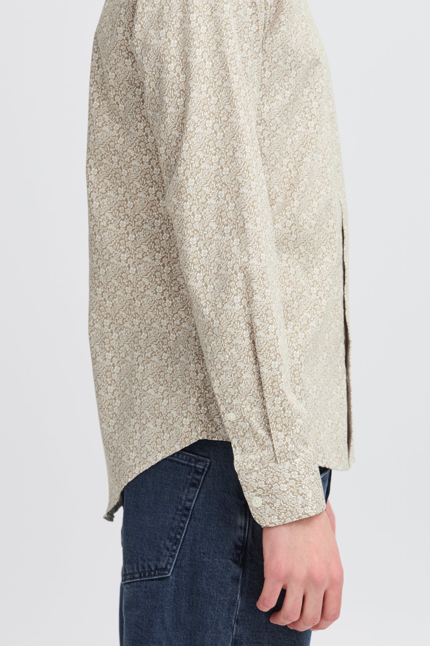 CASUAL FRIDAY MEN'S JEREMY LONG SLEEVE FLOWER SHIRT IN TREE HOUSE