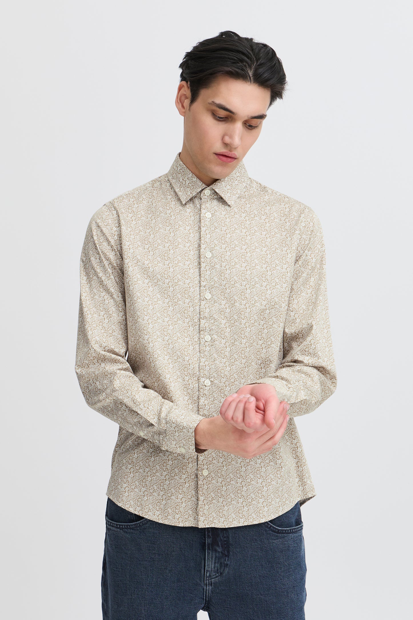 CASUAL FRIDAY MEN'S JEREMY LONG SLEEVE FLOWER SHIRT IN TREE HOUSE