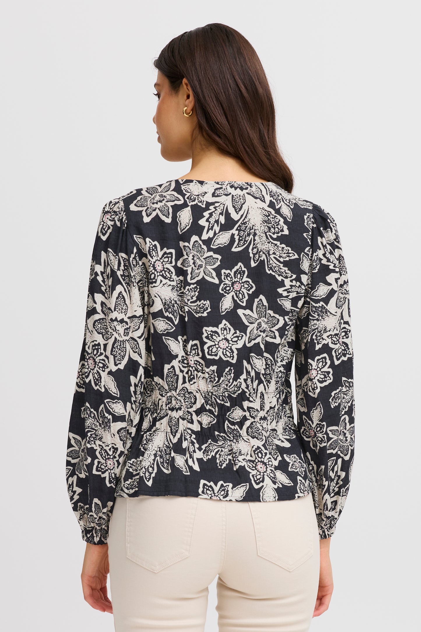 FRANSA ARIANA FLORAL PRINT BLOUSE IN BLACK