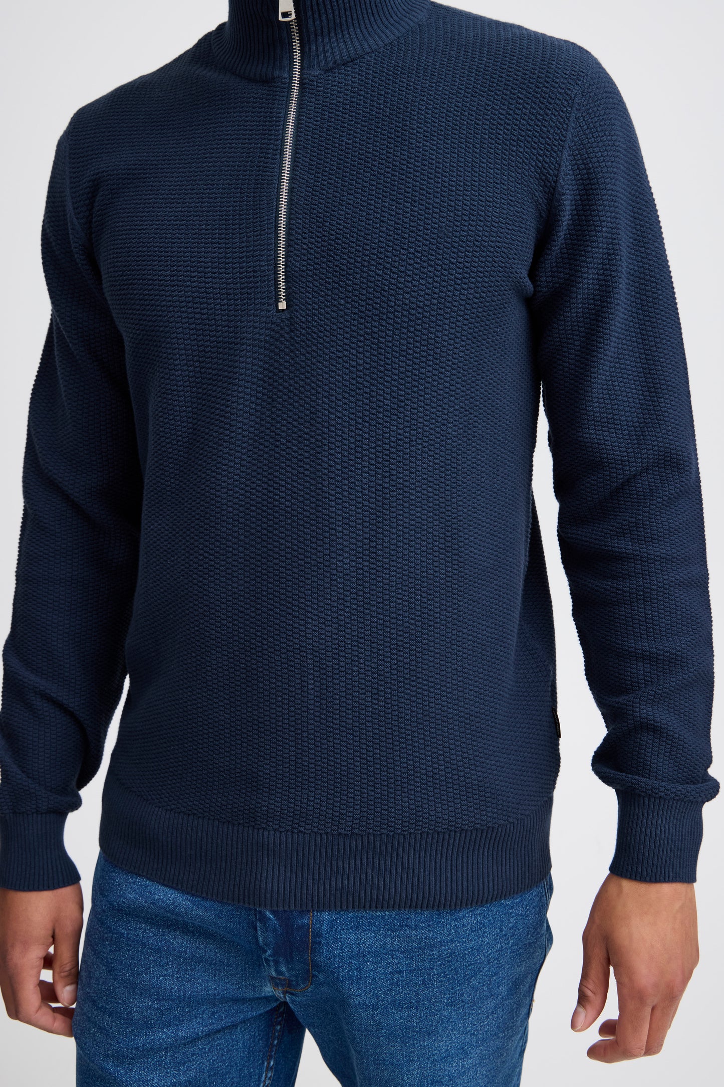 BLEND HALF ZIP SWEATER IN DRESS BLUES