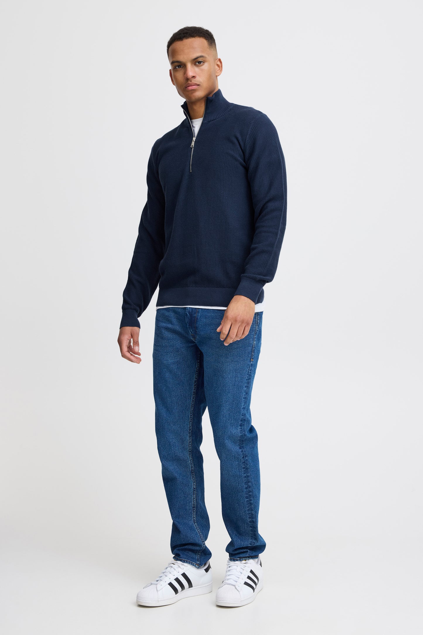 BLEND HALF ZIP SWEATER IN DRESS BLUES