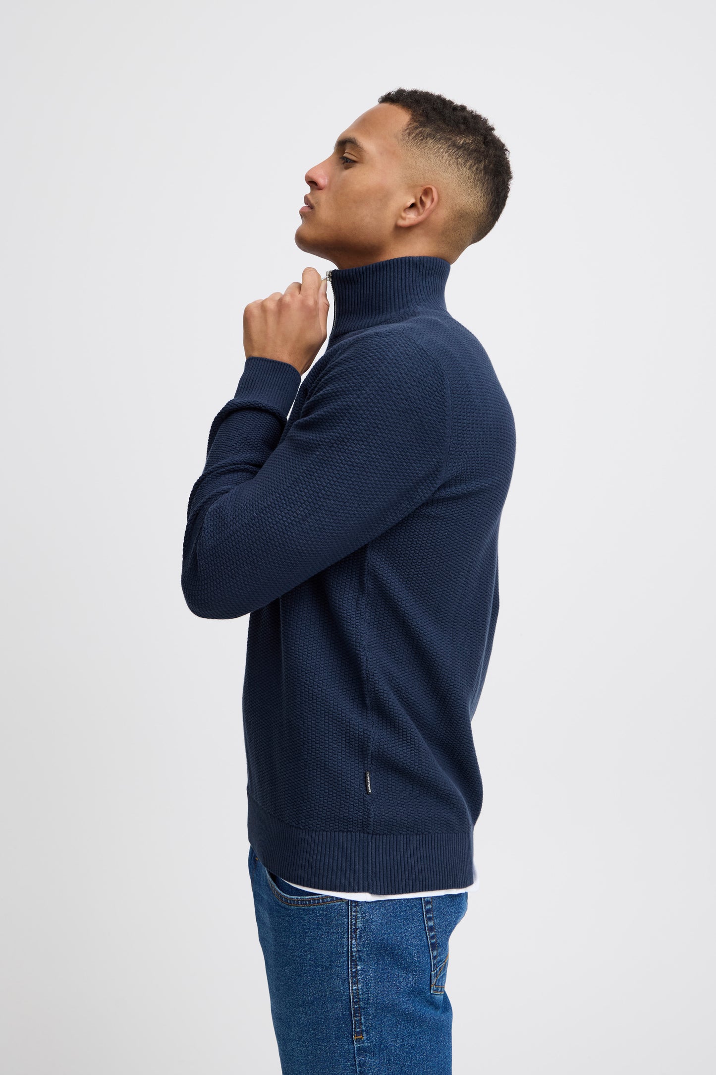 BLEND HALF ZIP SWEATER IN DRESS BLUES