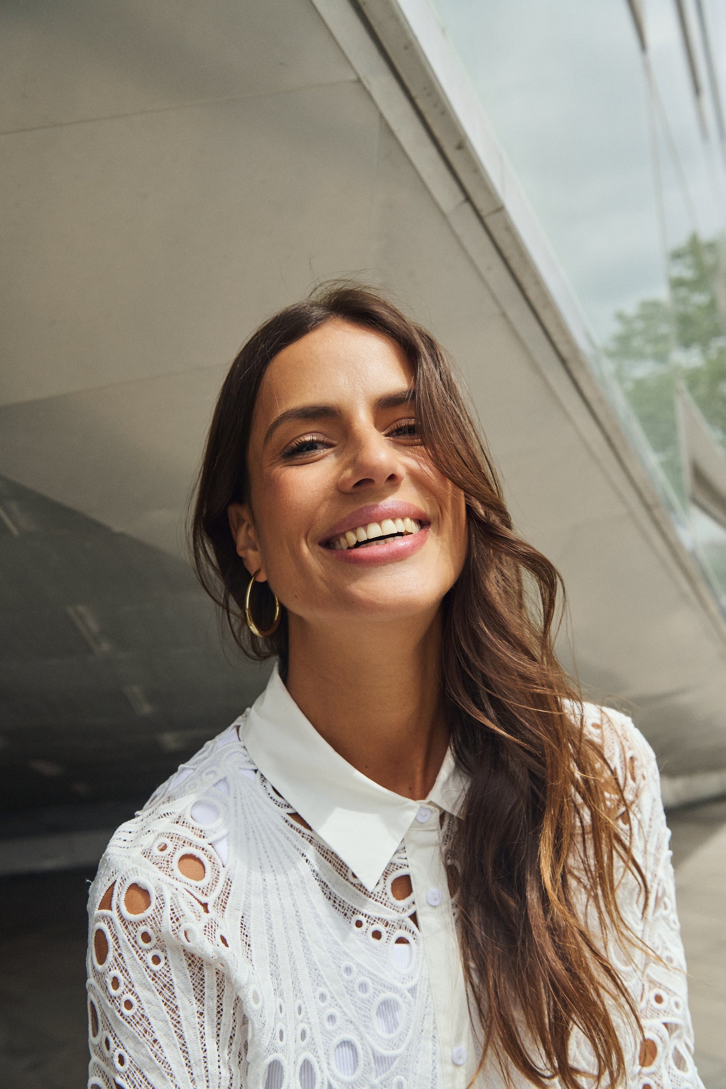 SAINT TROPEZ JILIANNA SHIRT IN BRIGHT WHITE